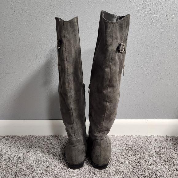 Express Women's Gray Suede Knee-High Boots - Picture 6 of 10